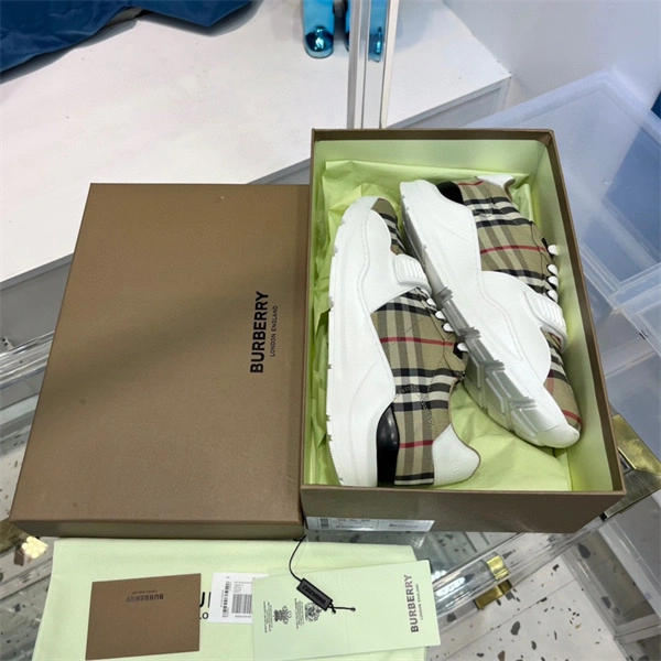 Packable bvrberry MJ 2629